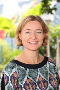 Ms Jodie Nixon