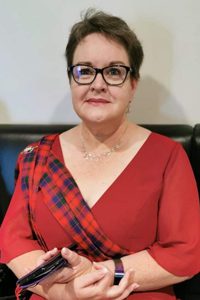 Ms Julia Robertson