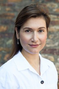 Dr Andrea Henden