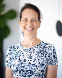 Dr Julie Adsett