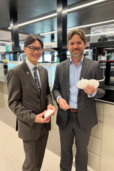Scaffold-guided breast surgery clinical trial investigators Professor Owen Ung and Dr Michael Wagels.