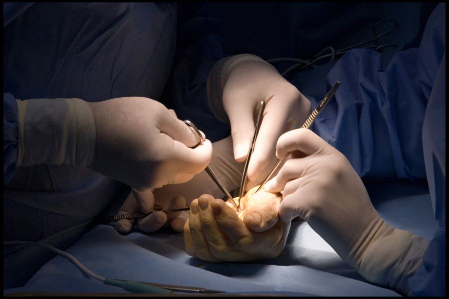 A research trial is underway at STARS to determine whether an app-based home program with a telehealth follow-up can replace one-on-one hand therapy sessions for patients following carpal tunnel surgery.