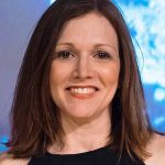Liz Crowe receives Australian Critical Care Research Excellence Award