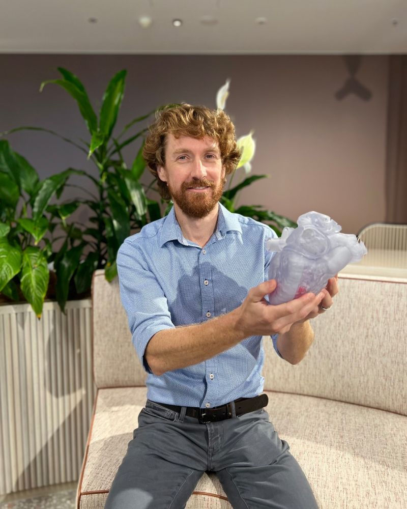 david_heart_media Man holding 3D printed heart