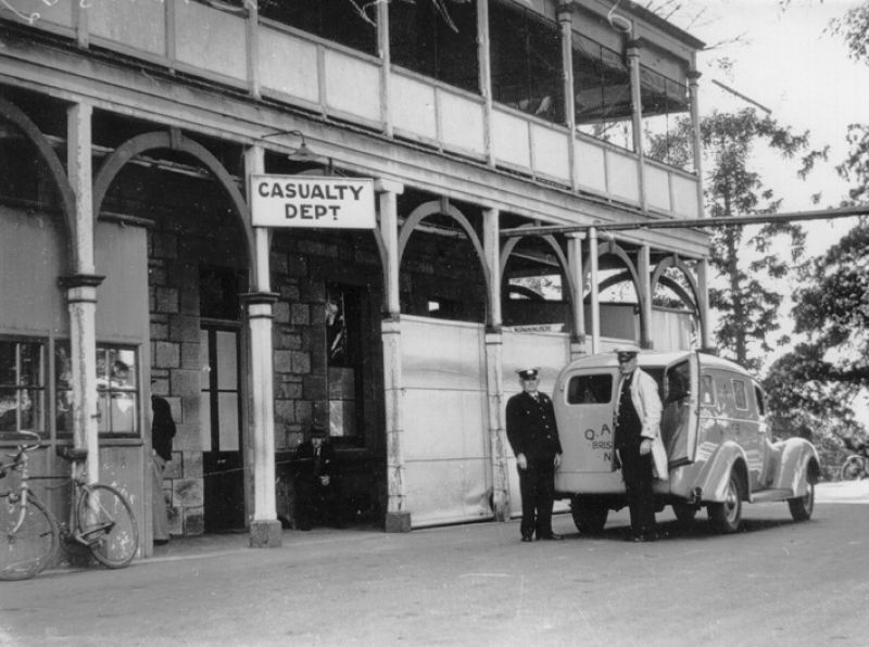 1939 Original casualty department