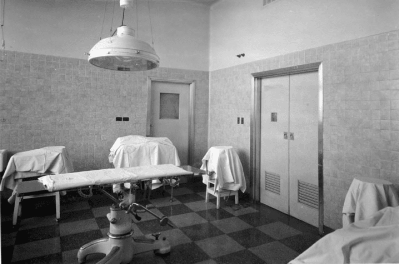 1946 Operating theatre