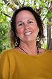 Dr Lyn Woodward